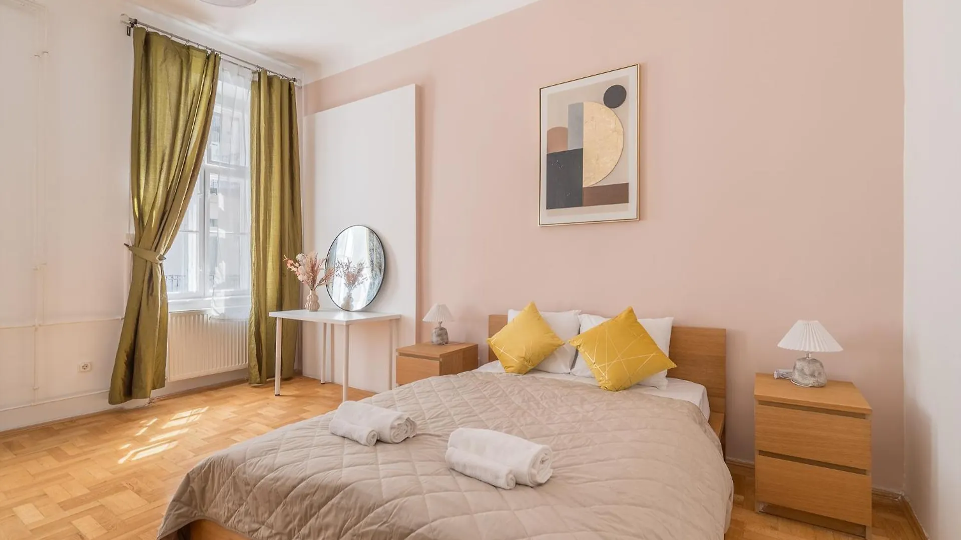 Quiet Central Apartment Near Heroes Square By Cavaland Budapest 0*,  Hungary