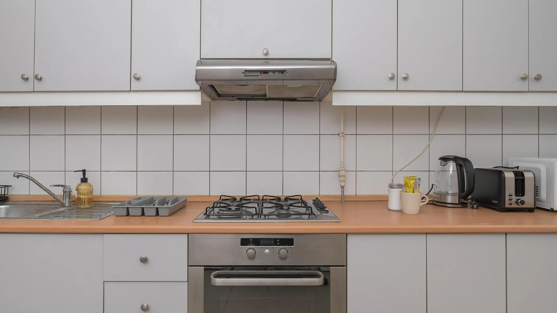 Quiet Central Apartment Near Heroes Square By Cavaland Budapest Hungary