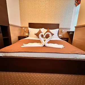 3* ホテル セントラル 21